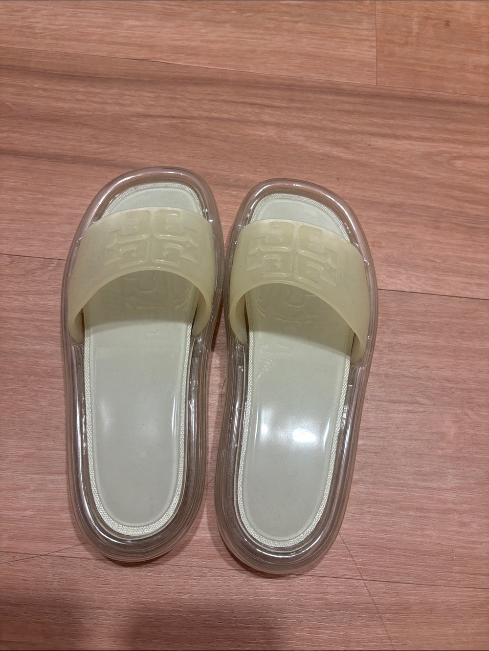 Tory Burch bubble jelly’s Clear Ivory Slide Sandals with Logo-Embossed Strap - Picture 2 of 3